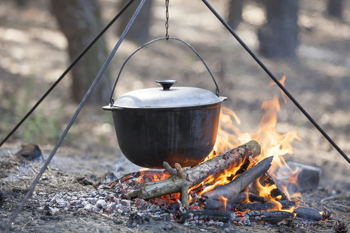outdoor camping cooking        <h3 class=