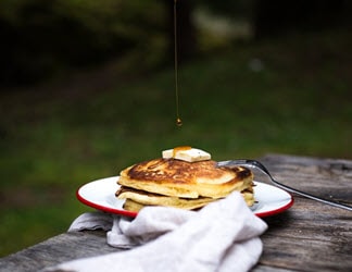 easy camping reciples - mason jar pancakes
