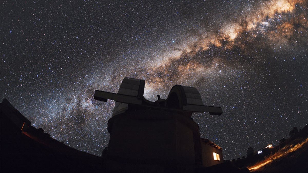 All stargazing enthusiasts should pay the Perth Observatory a visit.