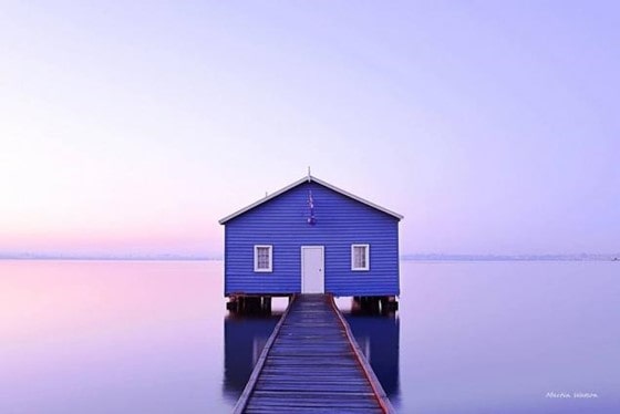 Crawley Edge Boat House travel photo by martininseoul.